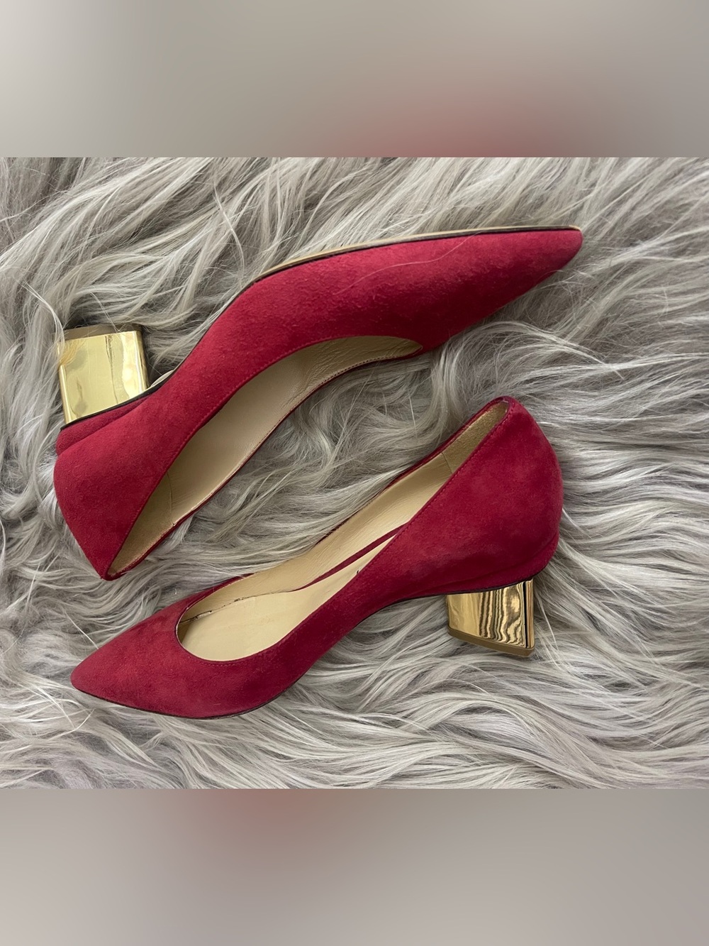 Nicholas Kirkwood red suede Made in Italy pumps heels gold heels pointy toe‎ 37